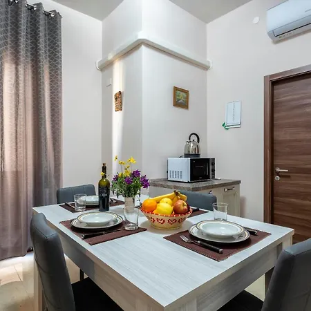 Alghermanzoni Apartment