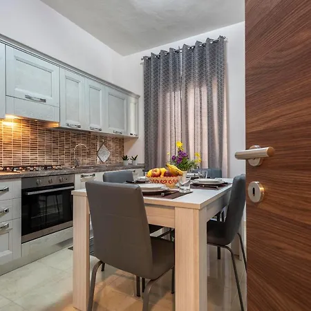 Alghermanzoni Apartment *